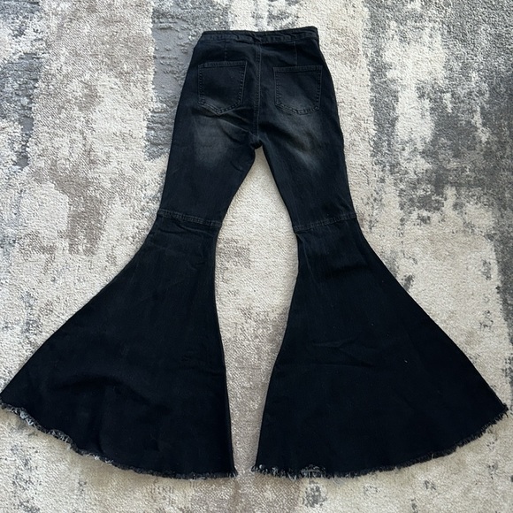Keep on Truckin’ ~ Denim Frayed Bell Bottom Jeans ~ Black Denim (S) - Picture 4 of 5
